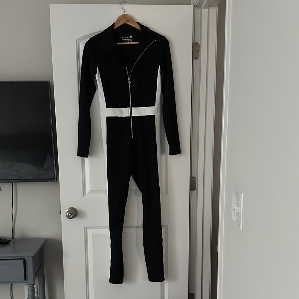 LainSnow Black and White Women's Ski Jumpsuit